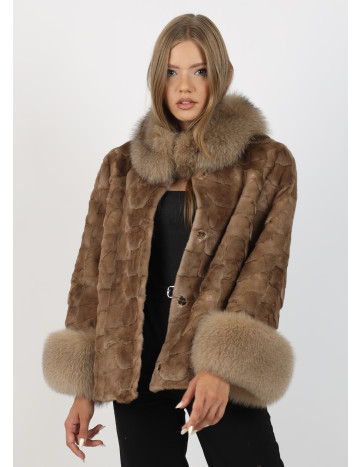 Capă de Damă din Blană de Nurcă și Guler din Blană de... 2