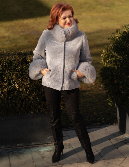 Capă de Damă Model XL din Blană de Miel Australian Gri și Guler din Vulpe Argintie Mirela