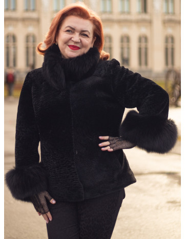 Capă de Damă din Blană de Miel Australian Negru și Guler...