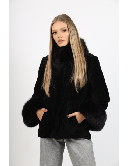 Capă de Damă din Blană de Miel...