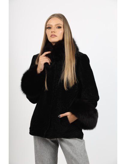 Capă de Damă din Blană de Miel...