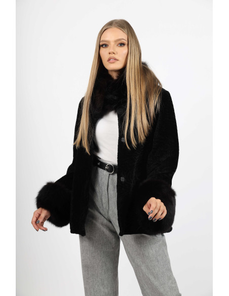 Capă de Damă din Blană de Miel Australian Negru și Guler din Vulpe Argintie Model Mirela Negru