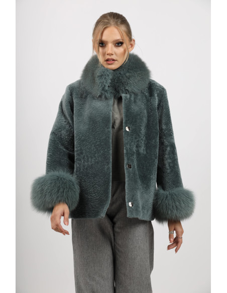 Capă de Damă din Blană de Miel Australian Verde Mentă și Guler din Vulpe Argintie Model Mirela Verde Menta