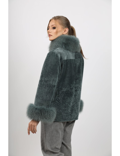 Capă de Damă din Blană de Miel...