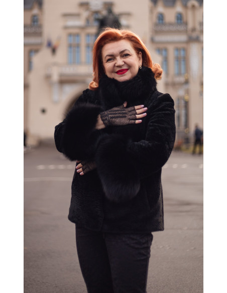Capă de Damă Model XL din Blană de Miel Australian Negru și Guler din Vulpe Argintie Mirela