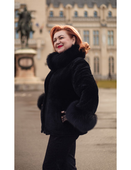 Capă de Damă Model XL din Blană de...