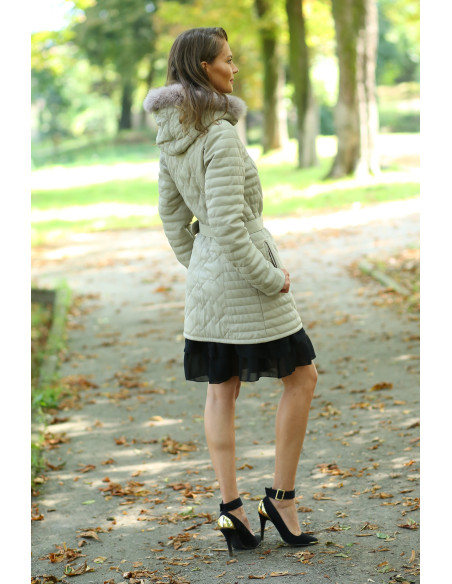 Geacă de Damă Matlasată Din Piele de Miel și Guler din Vulpe Argintie Model Dalia Crem